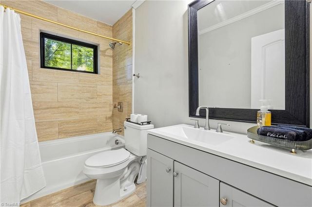 3304 New Walkertown Road, Winston-salem, NC 27105