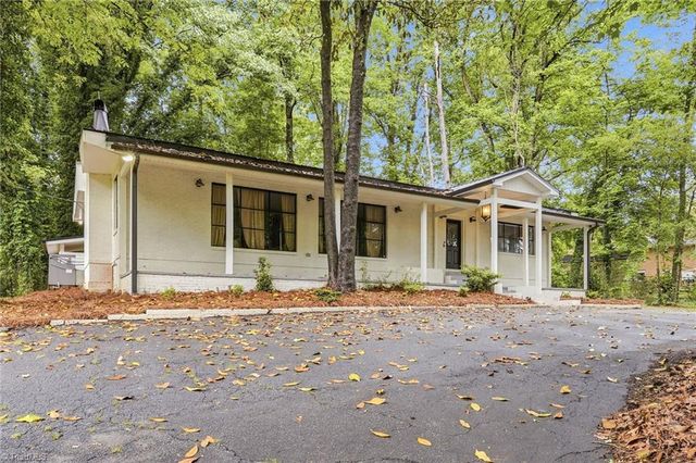 3304 New Walkertown Road, Winston-salem, NC 27105