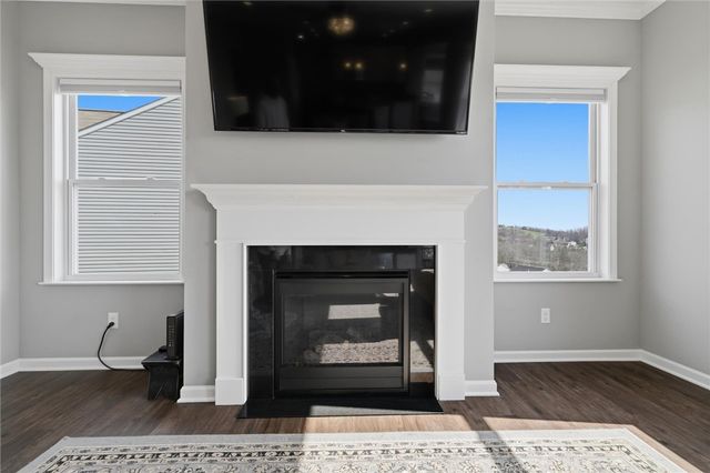 133 Azalea Cir, Rostraver, PA 15012
