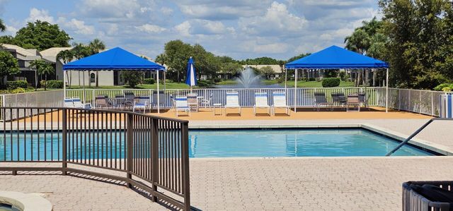 5225 Monterey Circle H, Delray Beach, FL 33484