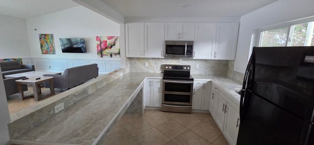 5225 Monterey Circle H, Delray Beach, FL 33484