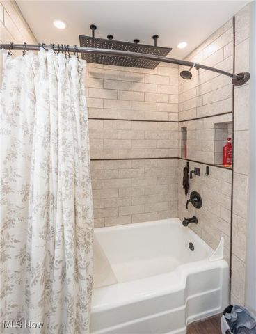 8963 Abbey Road, North Royalton, OH 44133