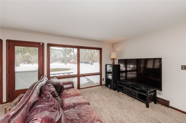 8963 Abbey Road, North Royalton, OH 44133