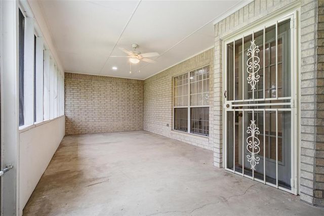 1406 Moeling St Street, Lake Charles, LA 70601