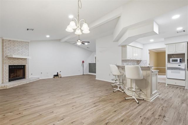 1406 Moeling St Street, Lake Charles, LA 70601