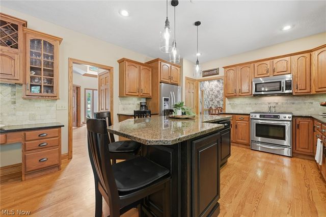 1221 Ty Drive, Medina, OH 44256