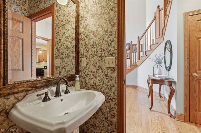 1221 Ty Drive, Medina, OH 44256