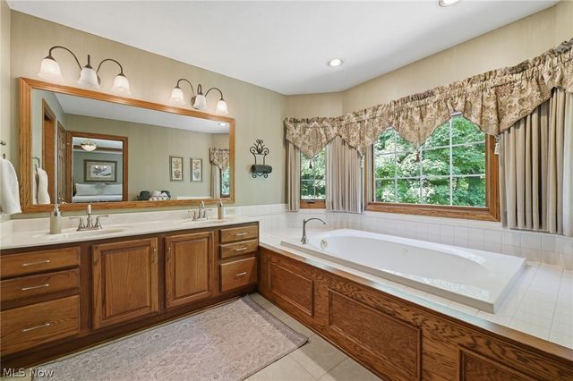 1221 Ty Drive, Medina, OH 44256