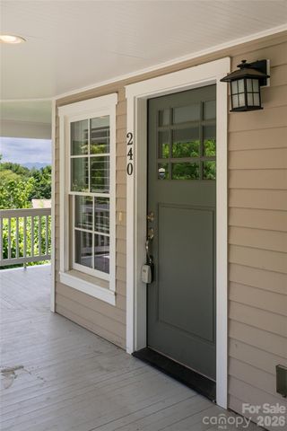 240 S Beaumont Street, Asheville, NC 28801