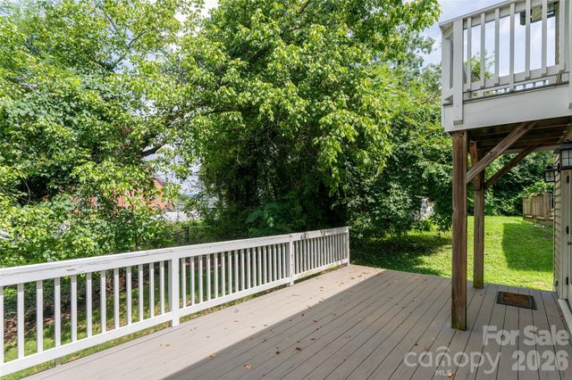 240 S Beaumont Street, Asheville, NC 28801