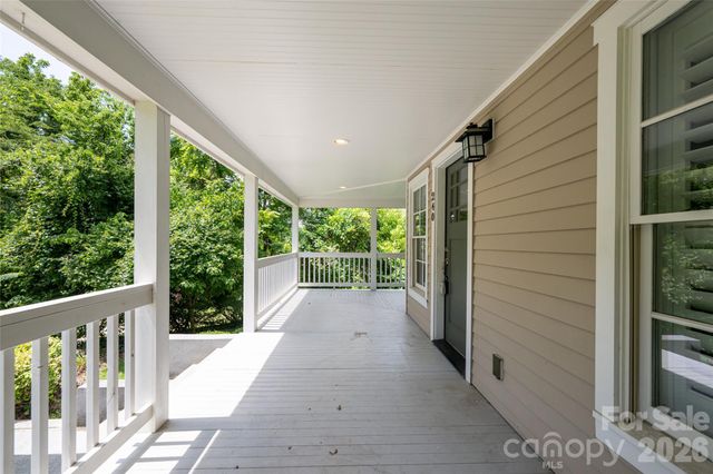 240 S Beaumont Street, Asheville, NC 28801