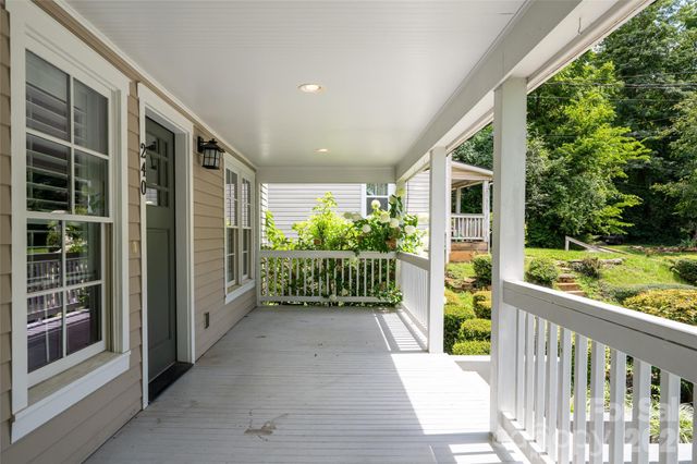 240 S Beaumont Street, Asheville, NC 28801