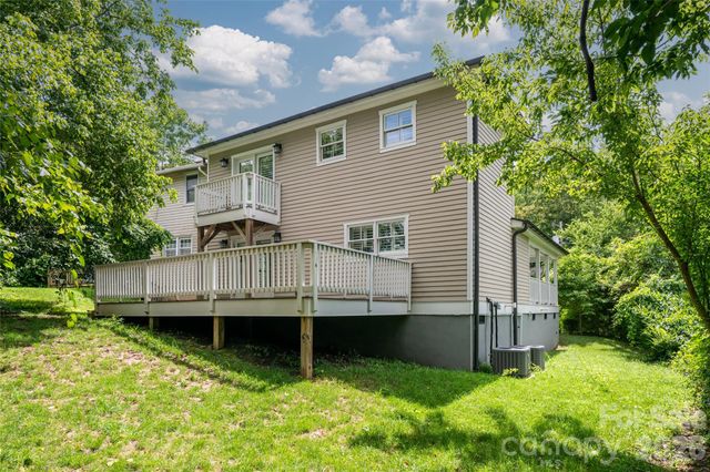 240 S Beaumont Street, Asheville, NC 28801