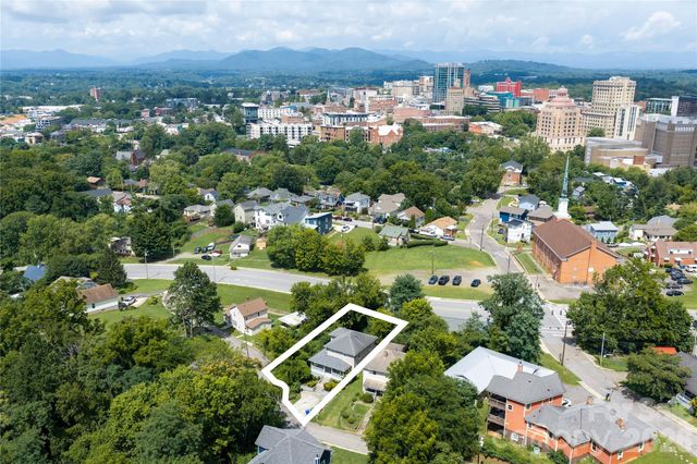 240 S Beaumont Street, Asheville, NC 28801