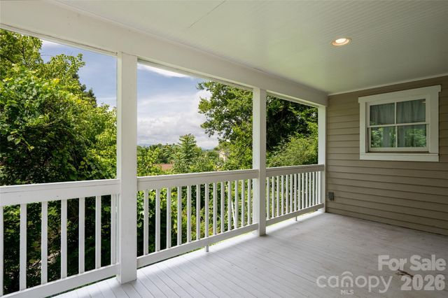 240 S Beaumont Street, Asheville, NC 28801