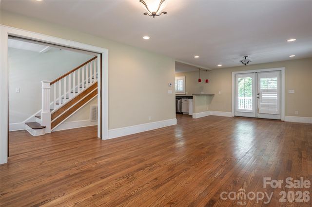 240 S Beaumont Street, Asheville, NC 28801