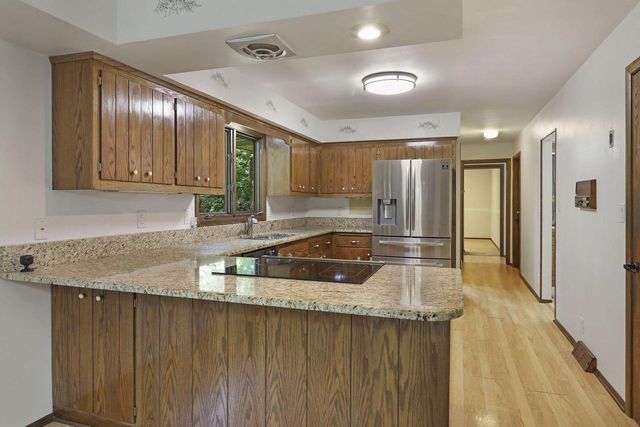8730 Lakeshore DRIVE, Pleasant Prairie, WI 53158