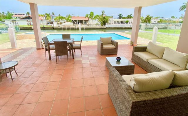 F-14 CALLE JAÉN, Carolina, PR 00983