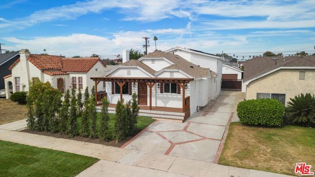 3815 W 60th Street, Los Angeles, CA 90043