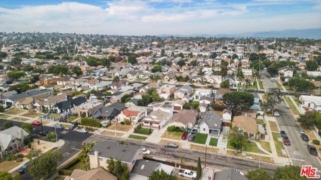 3815 W 60th Street, Los Angeles, CA 90043