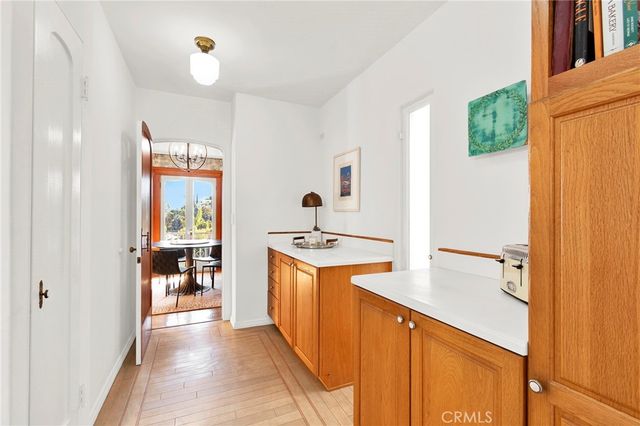 2111 Rockledge, Los Angeles, CA 90068