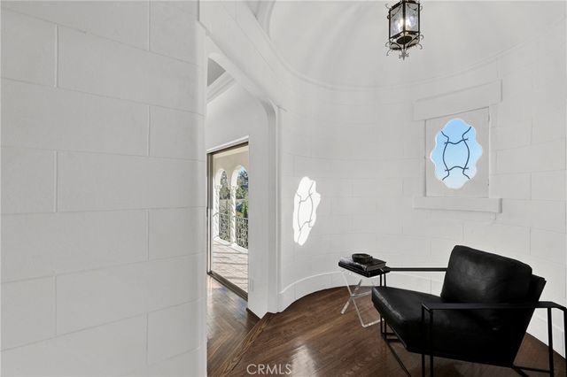 2111 Rockledge, Los Angeles, CA 90068