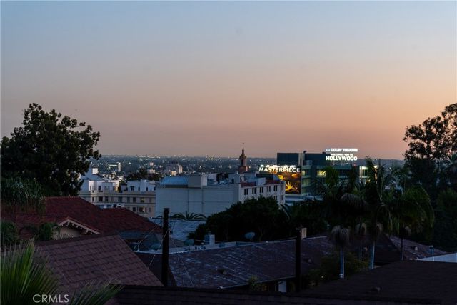 2111 Rockledge, Los Angeles, CA 90068