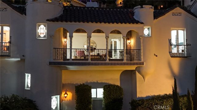 2111 Rockledge, Los Angeles, CA 90068