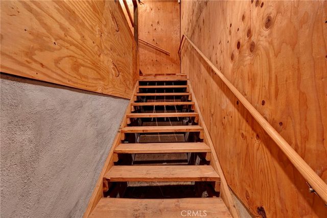 2111 Rockledge, Los Angeles, CA 90068