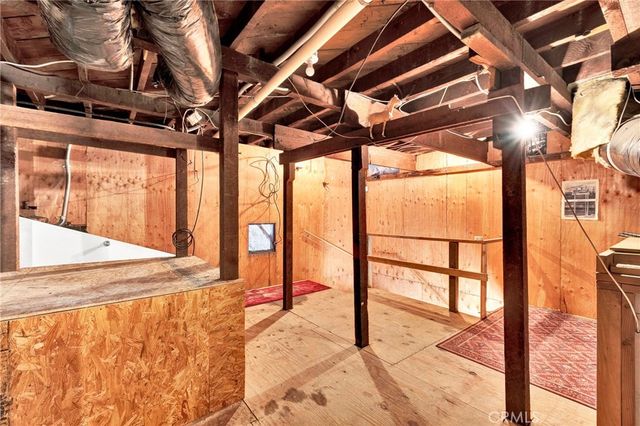 2111 Rockledge, Los Angeles, CA 90068