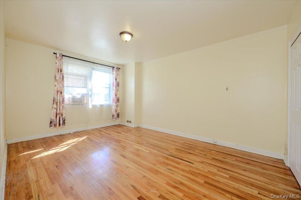 272 Brinsmade Avenue, Bronx, NY 10465 — photo 5