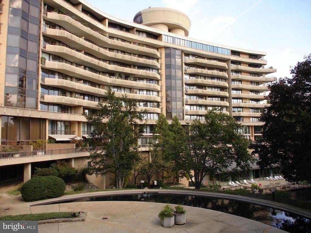 4200 NW MASSACHUSETTS AVE NW #615, Washington, DC 20016