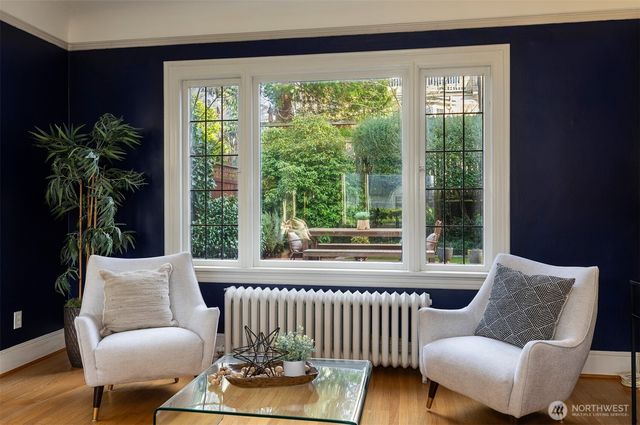 1812 10th Avenue E, Seattle, WA 98102