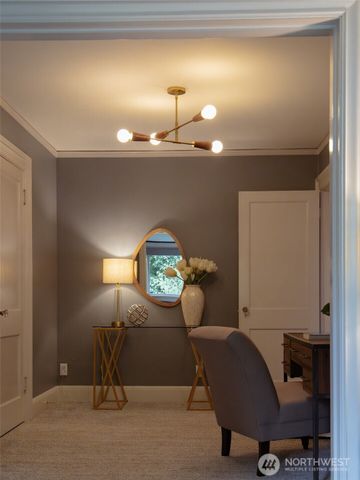 1812 10th Avenue E, Seattle, WA 98102