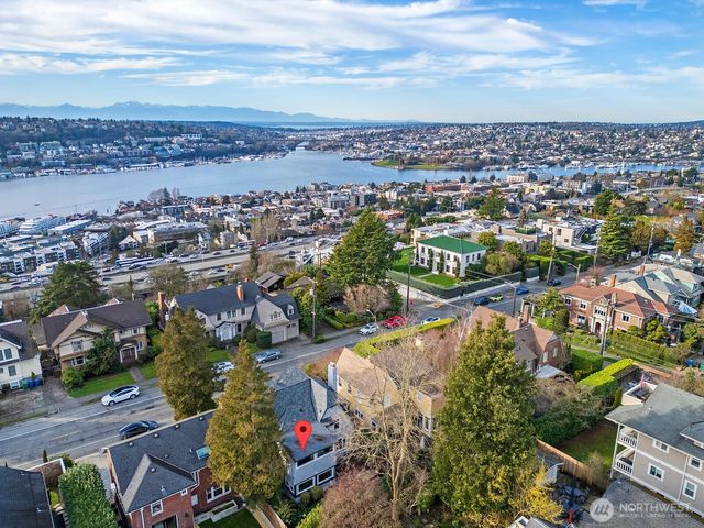 1812 10th Avenue E, Seattle, WA 98102