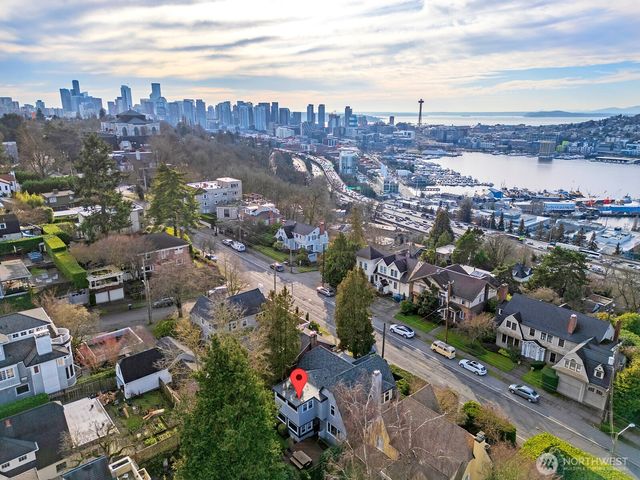 1812 10th Avenue E, Seattle, WA 98102