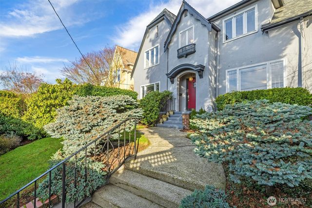 1812 10th Avenue E, Seattle, WA 98102