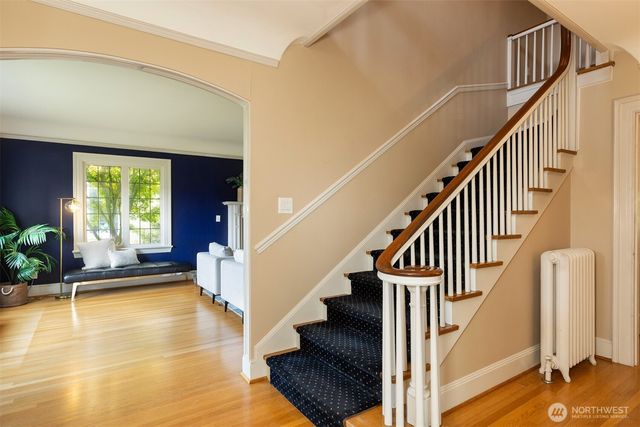 1812 10th Avenue E, Seattle, WA 98102