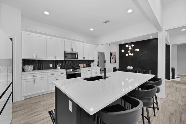 5623 Plumtree Drive, Dallas, TX 75252