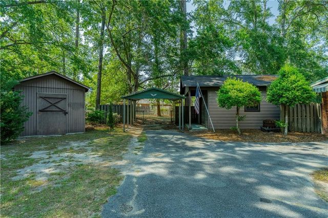 930 Lakeview Drive, Blackshear, GA 31516