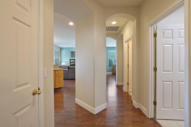 1962 Lexington Dr, Lodi, CA 95242