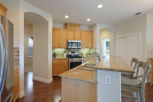 1962 Lexington Dr, Lodi, CA 95242