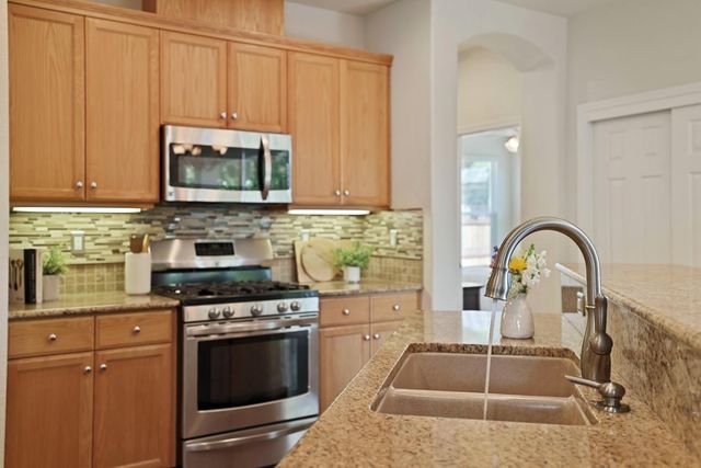 1962 Lexington Dr, Lodi, CA 95242