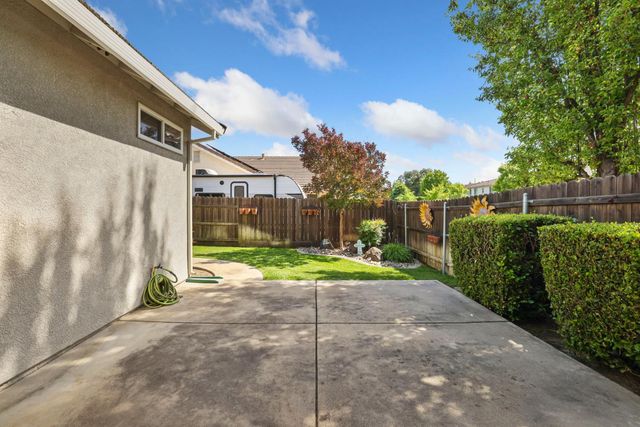 1962 Lexington Dr, Lodi, CA 95242