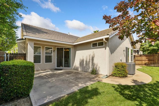 1962 Lexington Dr, Lodi, CA 95242