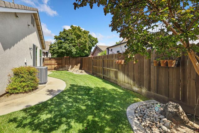 1962 Lexington Dr, Lodi, CA 95242