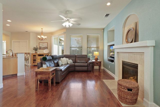 1962 Lexington Dr, Lodi, CA 95242