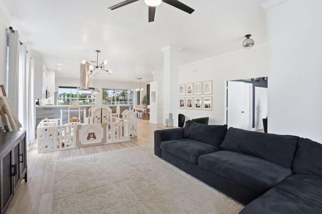 7121 Catalina Isle Drive, Lake Worth, FL 33467