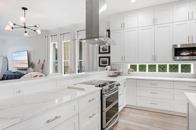 7121 Catalina Isle Drive, Lake Worth, FL 33467