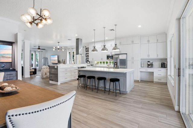 7121 Catalina Isle Drive, Lake Worth, FL 33467